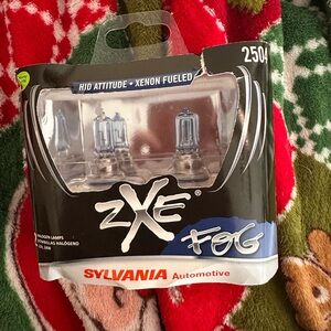 New Sylvania 2 pack zXe halogen fog lamps 2504